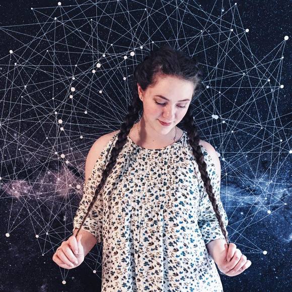 Meet your Posher, Emily - Picture 1 of 1